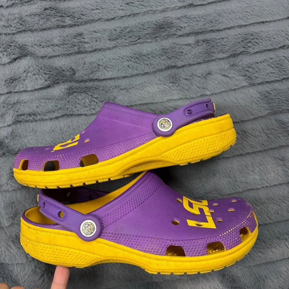 Crocs Kids LSU Tigers Purple Yellow Collegiate Classic Clogs Size M7 W9